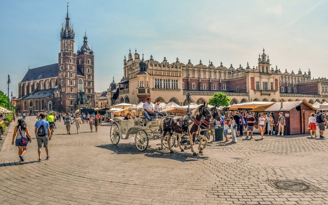 Where To Stay in Krakow? The Best Areas & Coolest Neigborhoods
